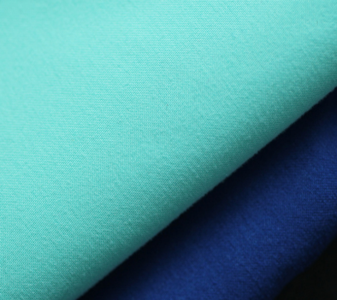 108 Gsm Polyester Knit Fabric Colorful Water Repellent And Eco-Friendly