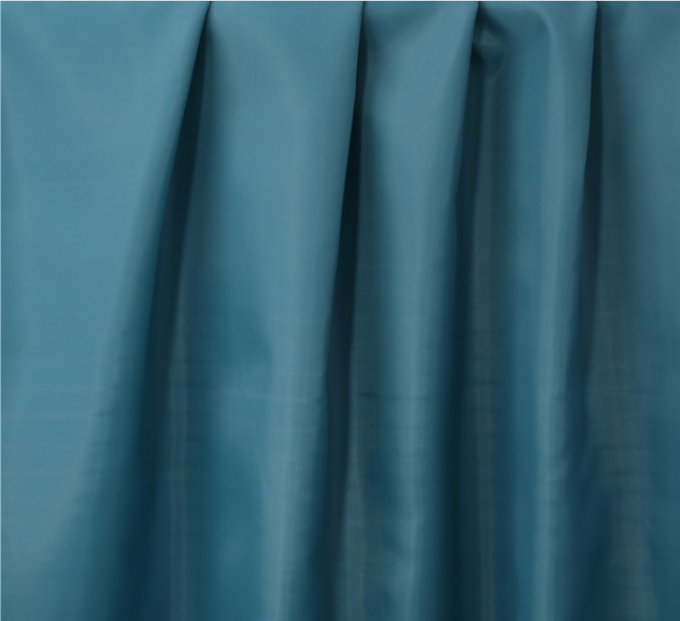 Plain Dyed Polyester Taffeta Fabric 190T 50 Gsm Bright Appearance Super Soft